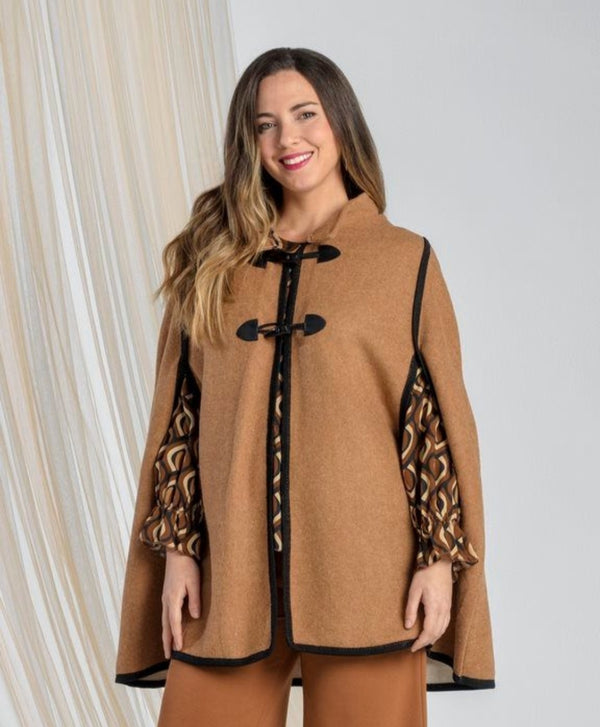 Poncho camel 5221 Amichi